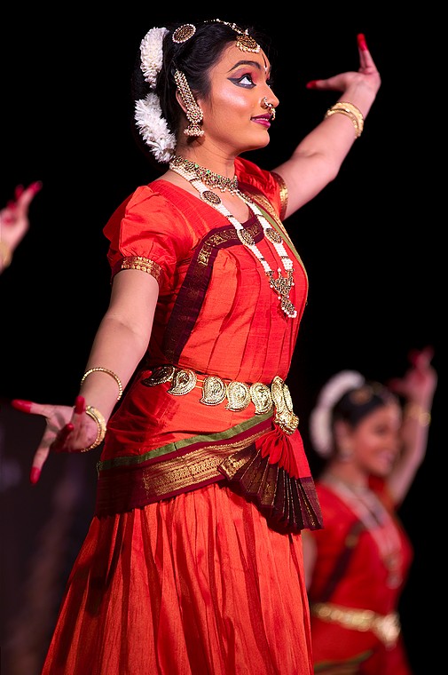 Radhika Surjit Group (Mamallapuram Dance Festival 2012 - Kathak, Odissi i Mohiniattam)